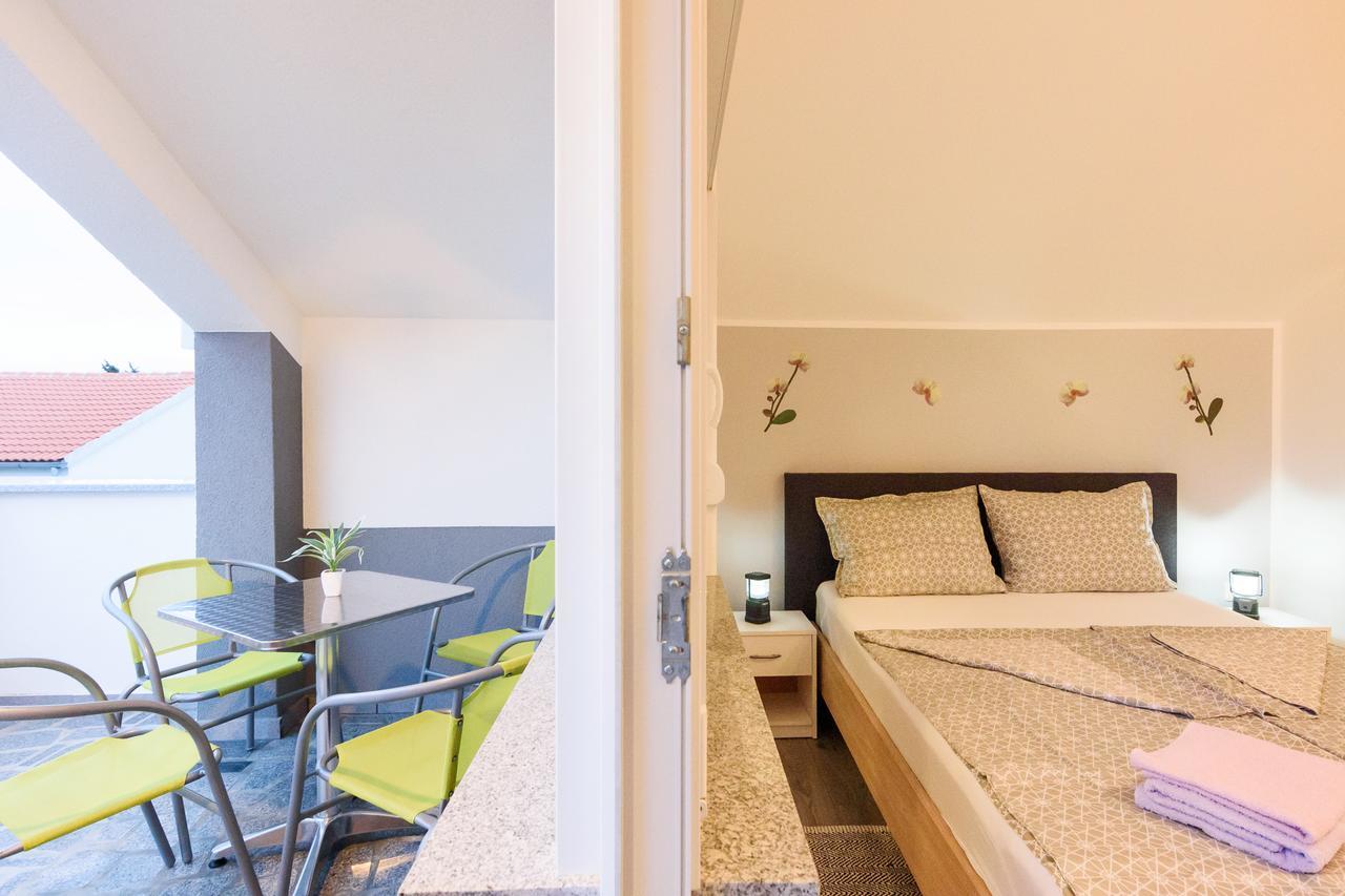 Apartmani Orhideja กอร์นยิ คาริน ภายนอก รูปภาพ