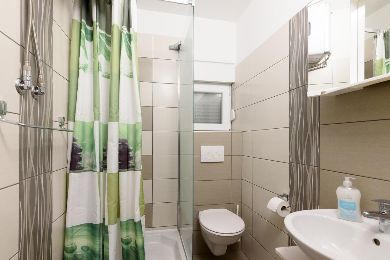 Apartmani Orhideja กอร์นยิ คาริน ห้อง รูปภาพ