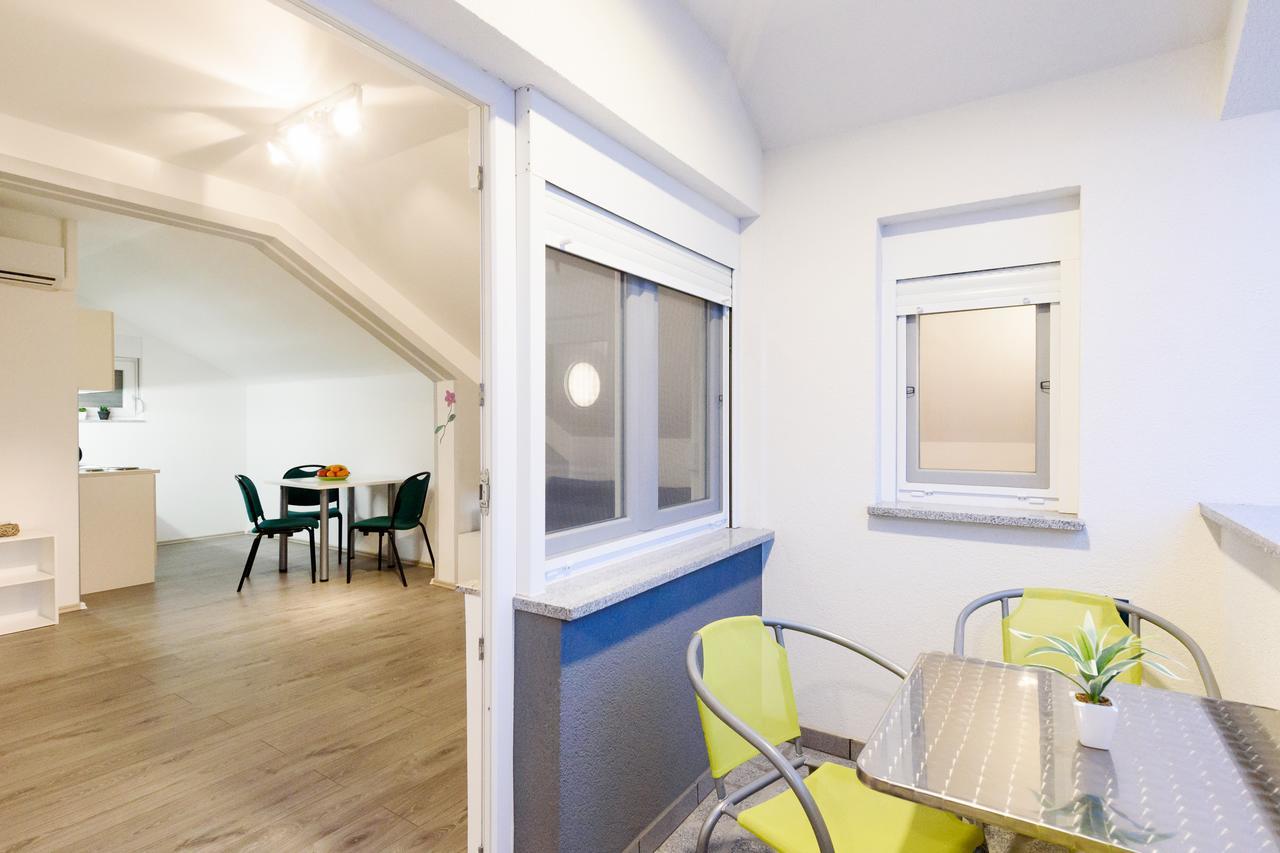 Apartmani Orhideja กอร์นยิ คาริน ภายนอก รูปภาพ
